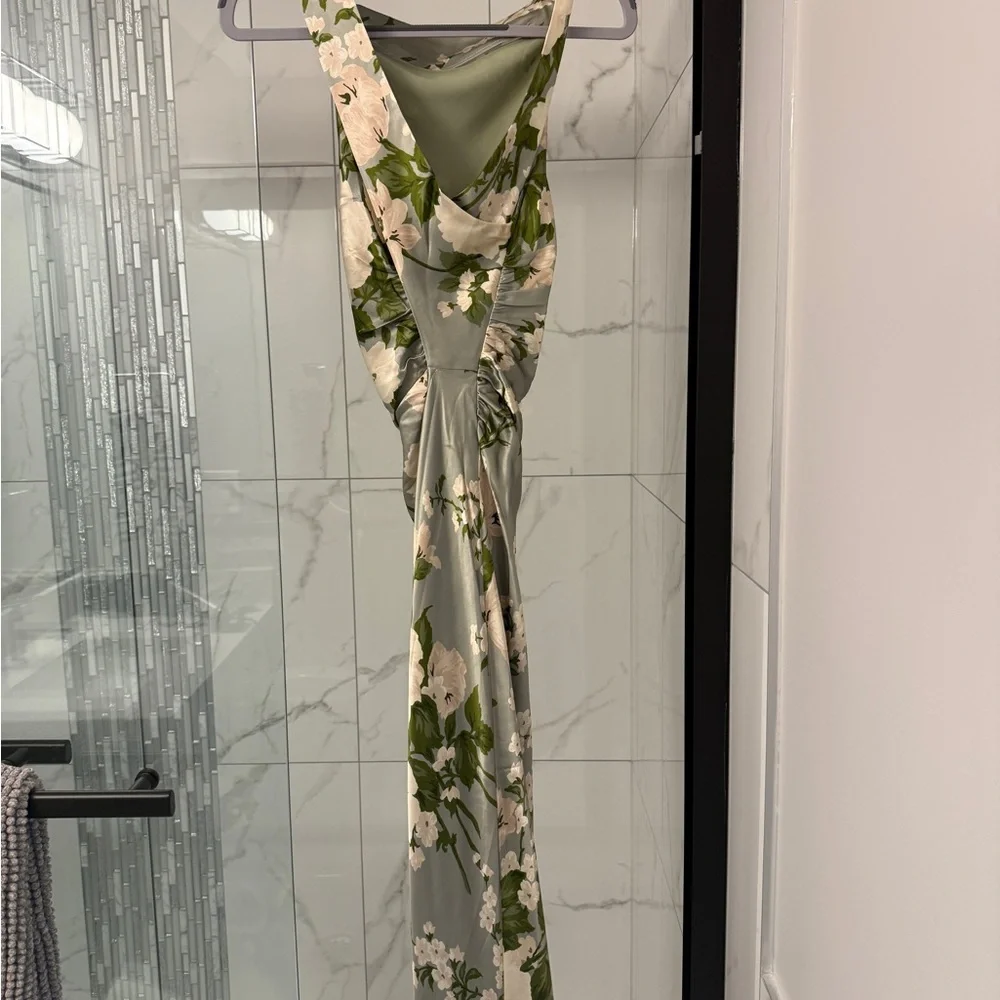Reformation Anaiis silk dress Tarragon - Picture 2 of 6